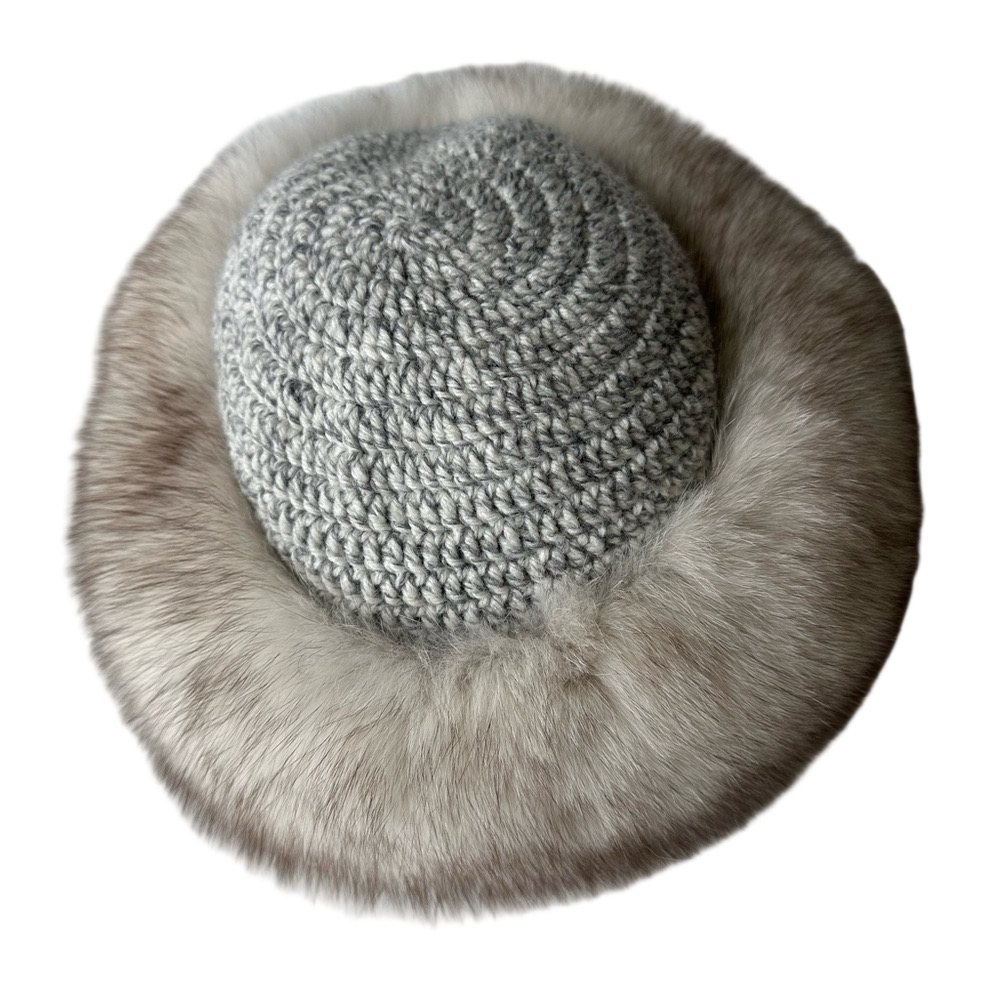 Vintage Kakas Newbury Street-like knit European Winter Ski Chalet Fur Hat